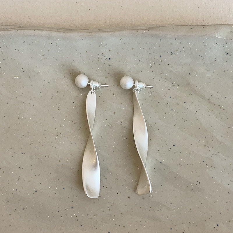 One Style For Dual-wear Corrugated Ribbon Matte Stud Earrings For Women