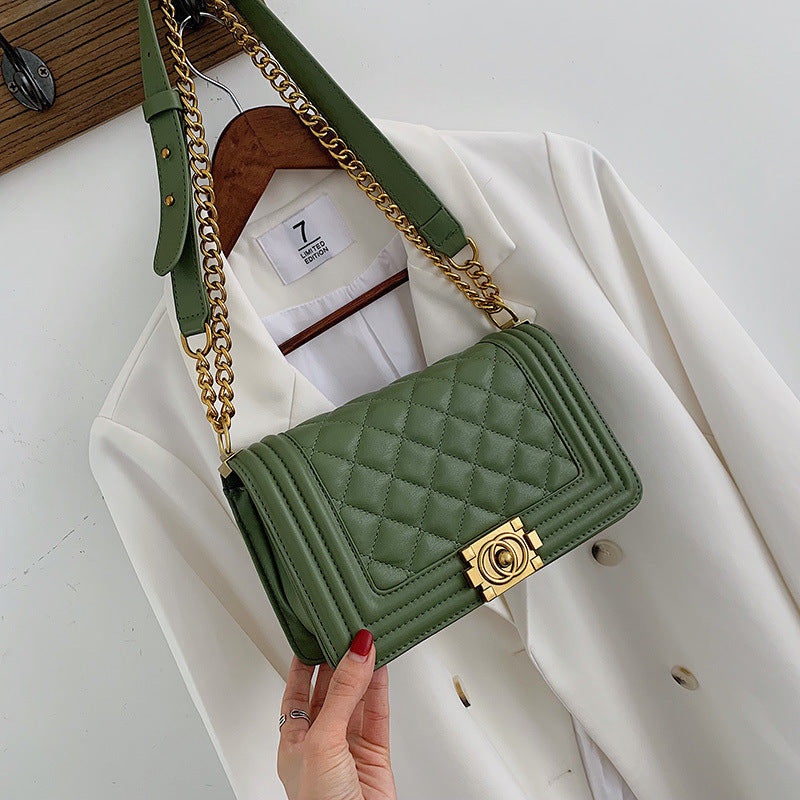 All-match Western Style Chain Messenger Bag