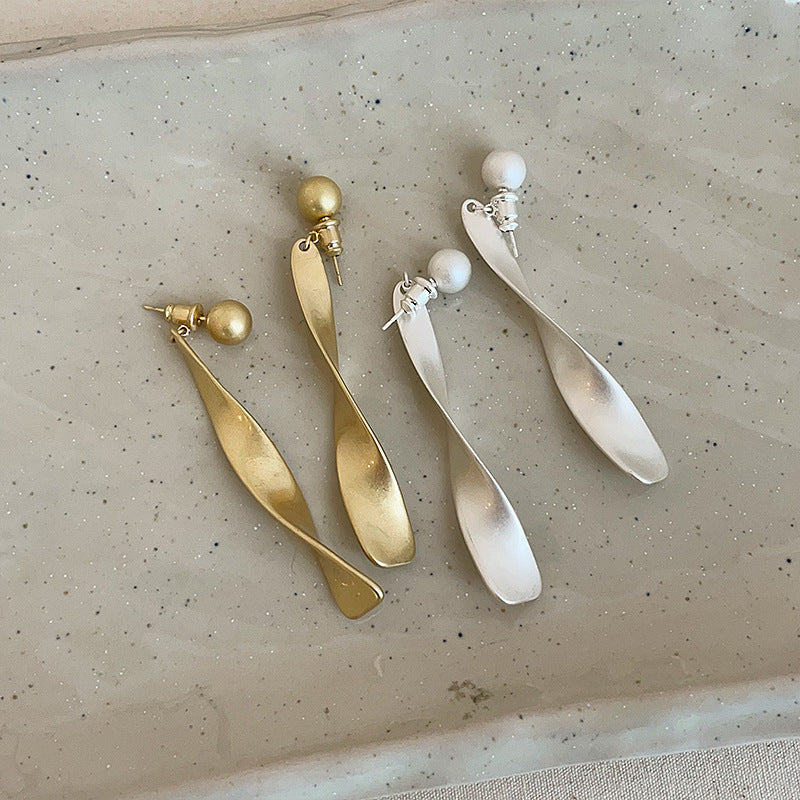One Style For Dual-wear Corrugated Ribbon Matte Stud Earrings For Women