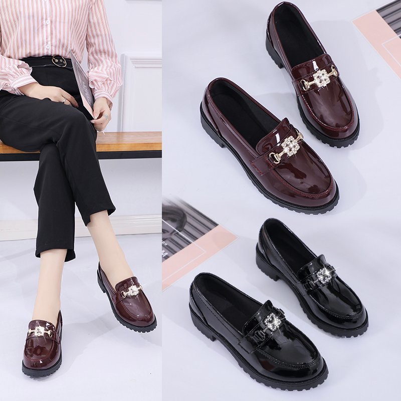 British Women's style small leather shoes