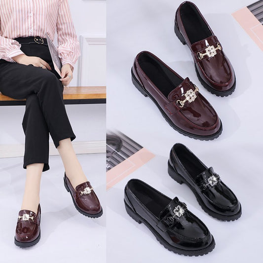 British Women's style small leather shoes
