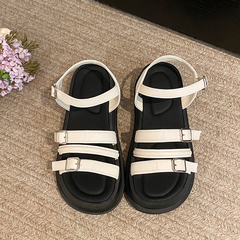 Trendy Flat Beach Shoes In An Enchanting Fairy-like Style