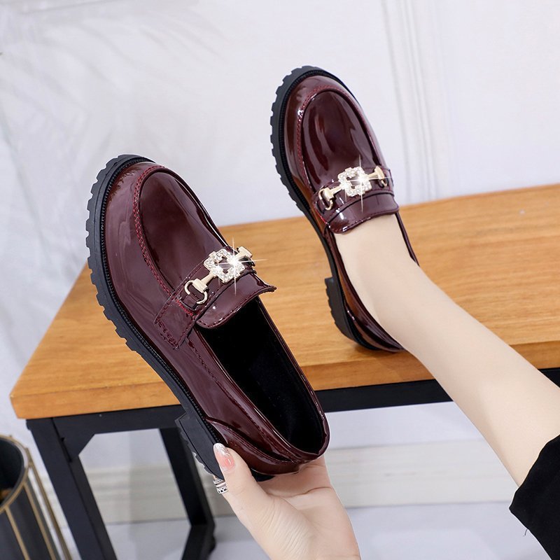 British Women's style small leather shoes