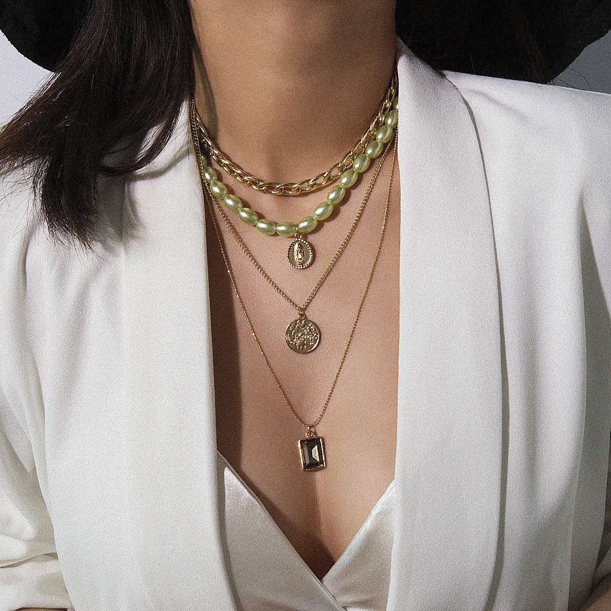 Retro Portrait Jewellery Necklace Women Sweater Chain