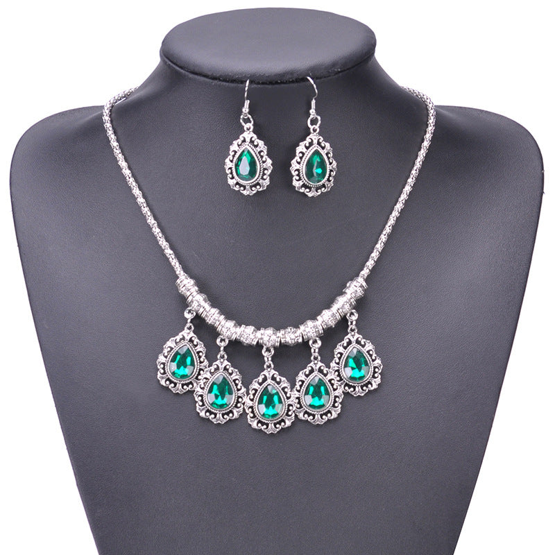 Drop-shaped Luxury Short Gemstone Necklace