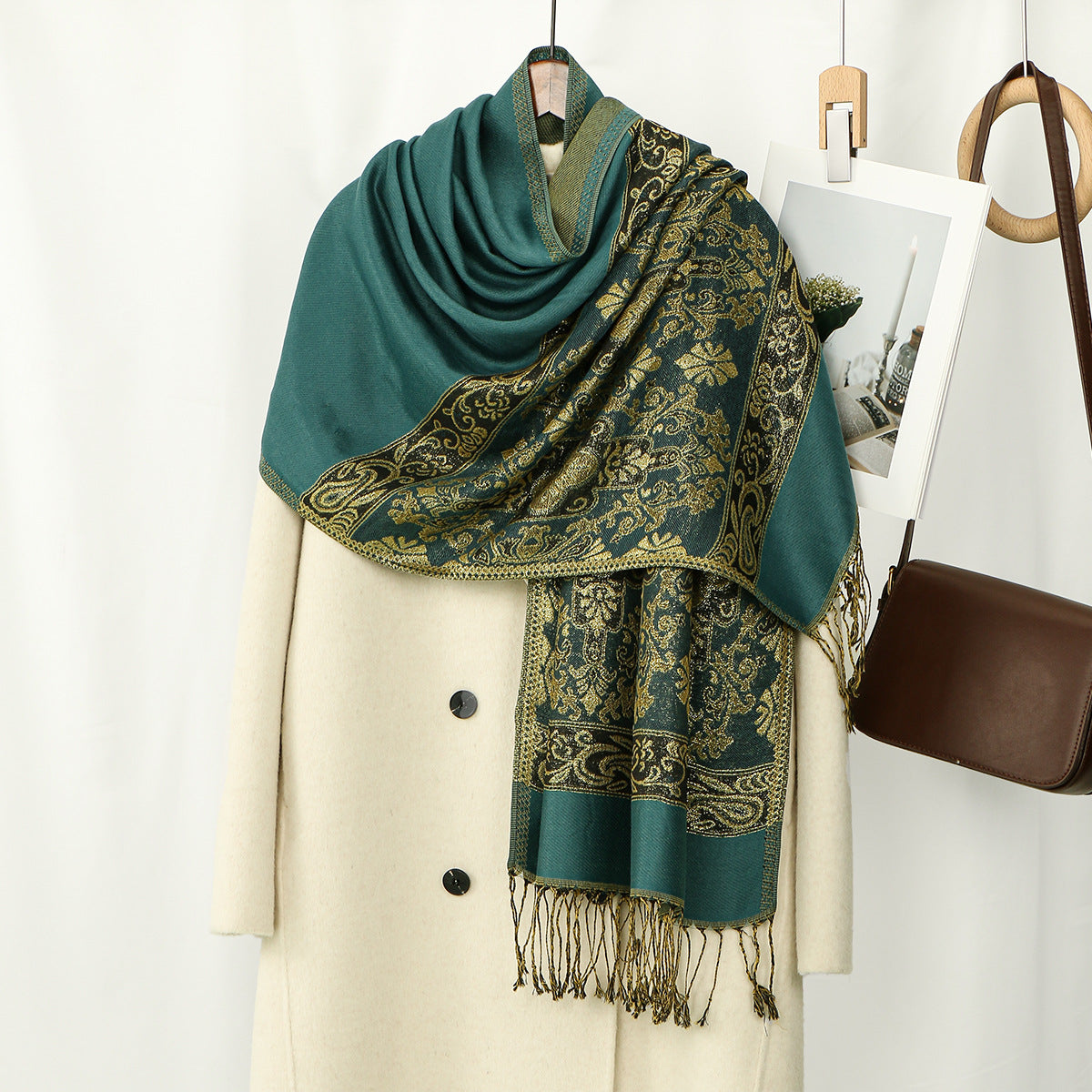 Bohemian-style Cashew-print women Long Scarf With Tassels