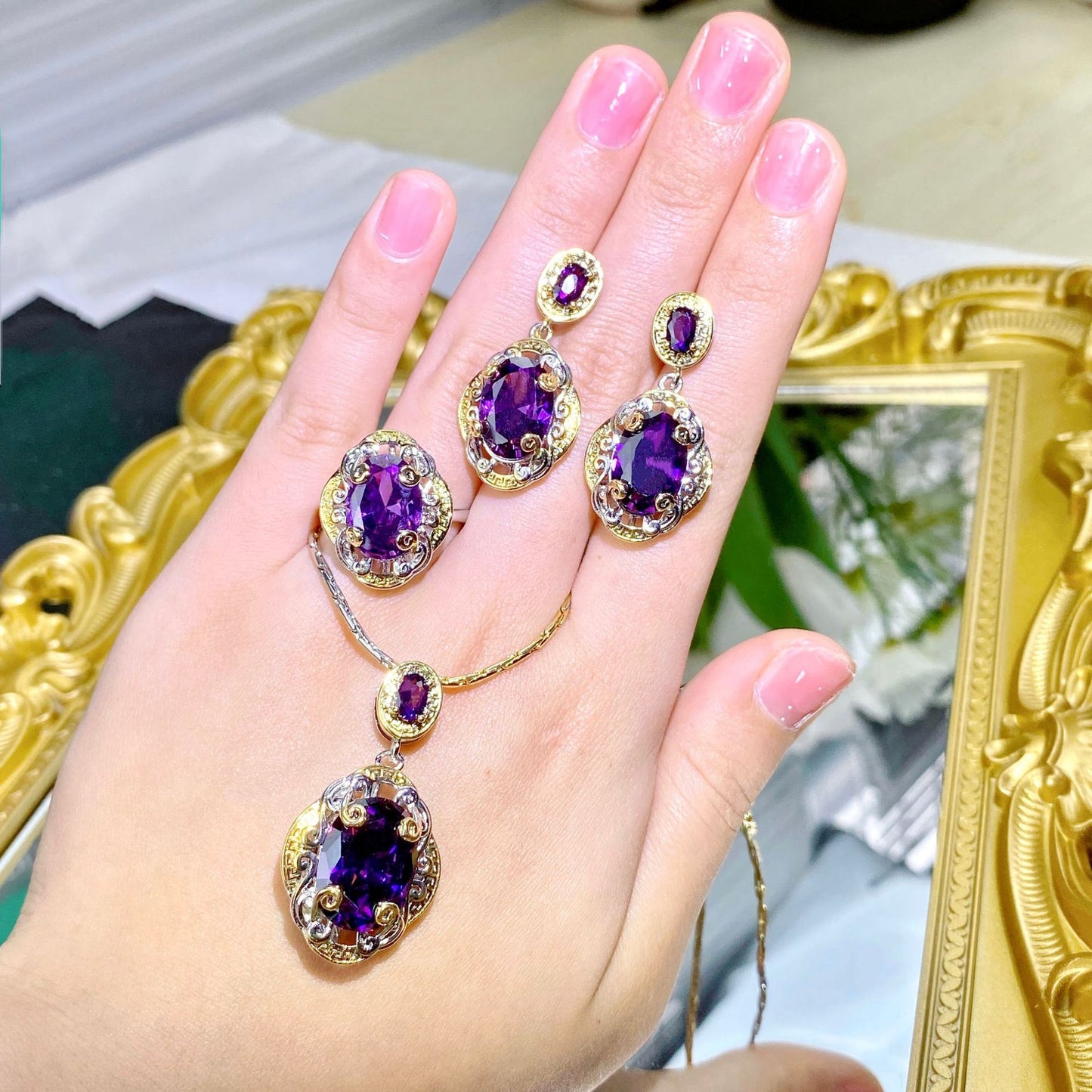 Double Color Gold Amethyst Carved Gold Craft Purple Diamond Suit