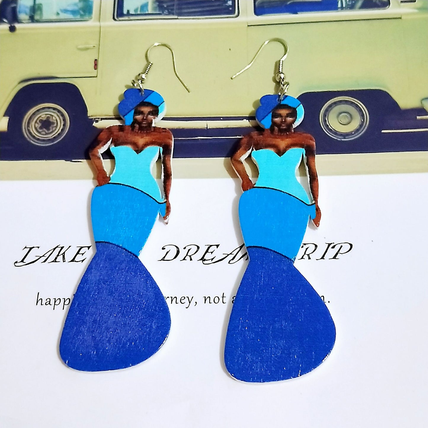 Human Head Pattern Geometric Round Wooden Earrings