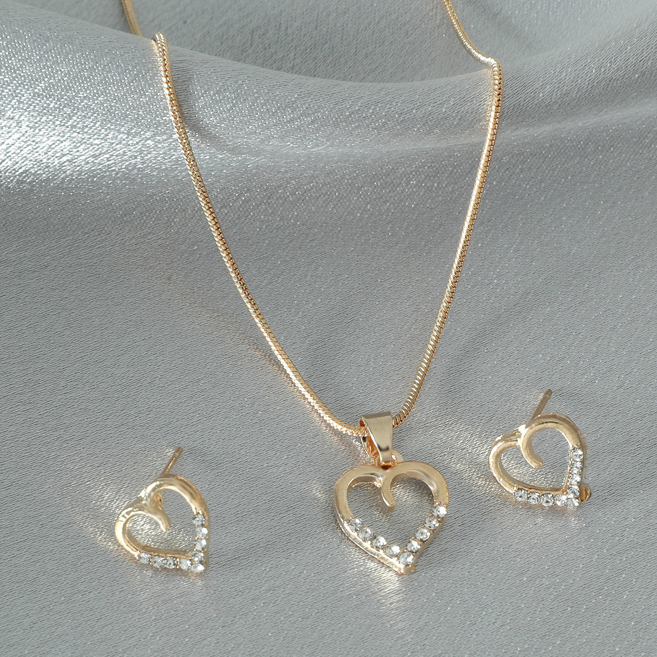Love Necklace Earrings Set Simple Metal Zircon Peach Heart Sweater Chain